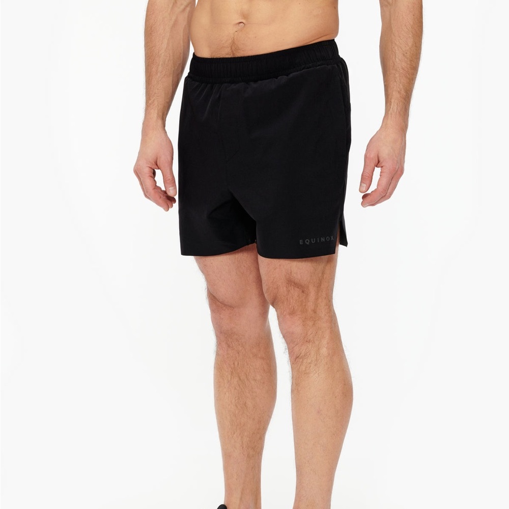 Equinox Lined shorts size L